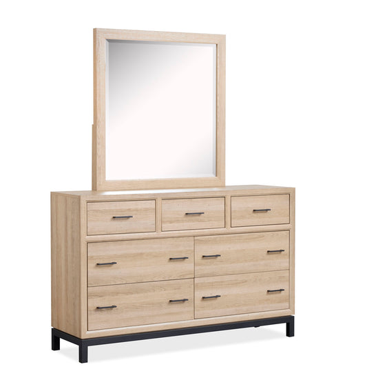 Bastain - Drawer Dresser