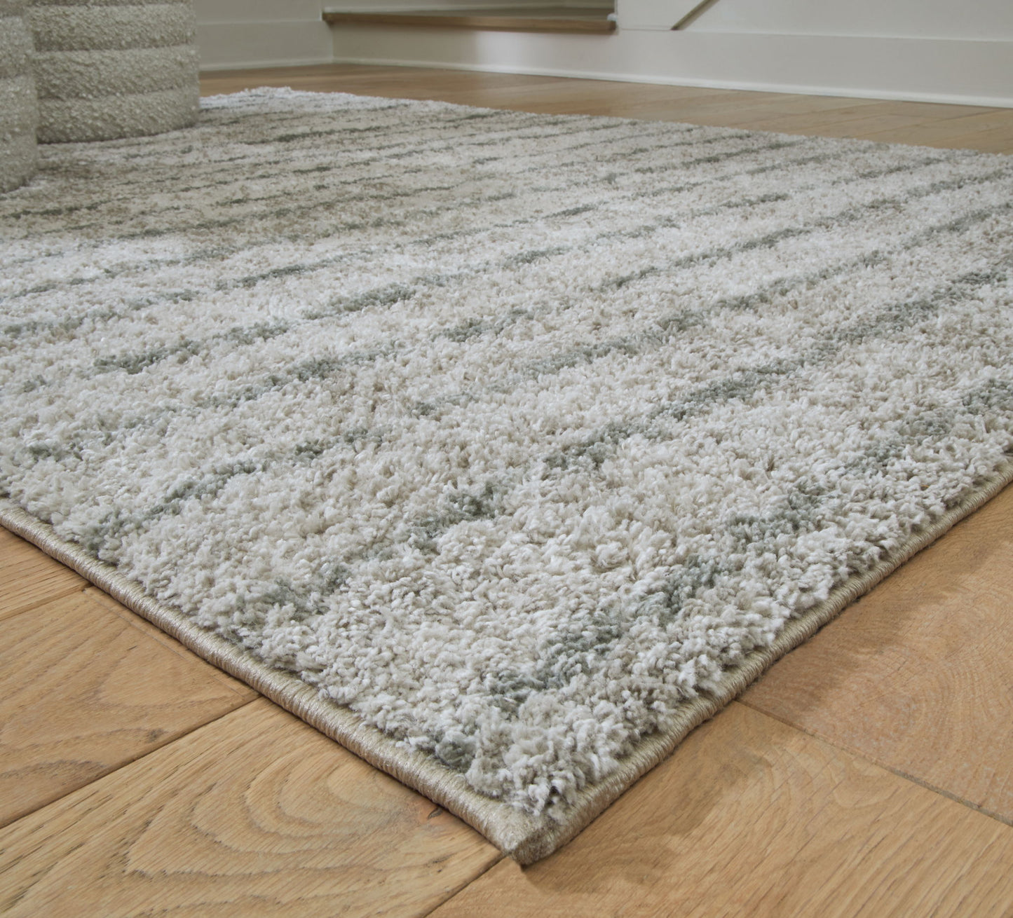 Laddway - 5' x 7' Rug - Cream / Green