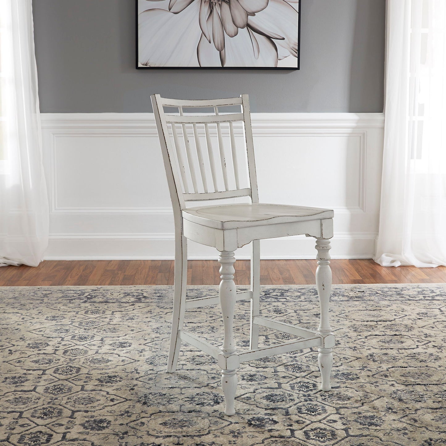 Magnolia Manor - Spindle Back Chair