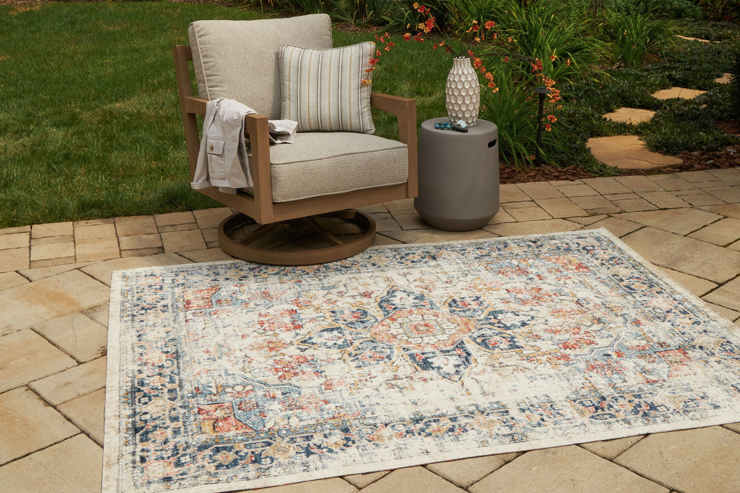 Jarrpage - 5' x 7' Rug - Multi