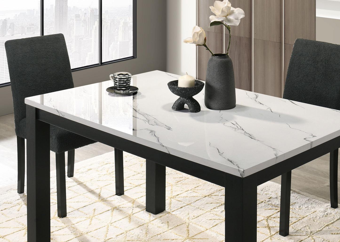 Resia - Dining Table