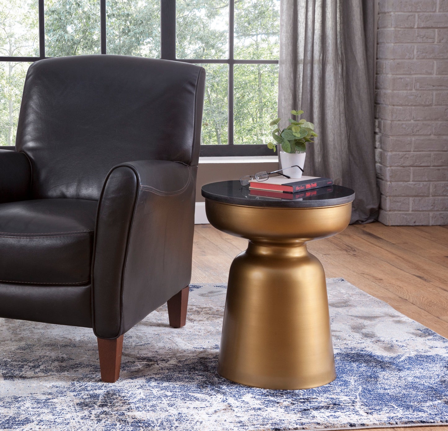 Jovana - Round End Table - Black