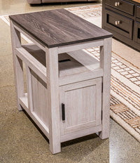 Fendenmore - Chair Side End Table