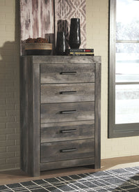 Wynnlow - Gray - Five Drawer Chest