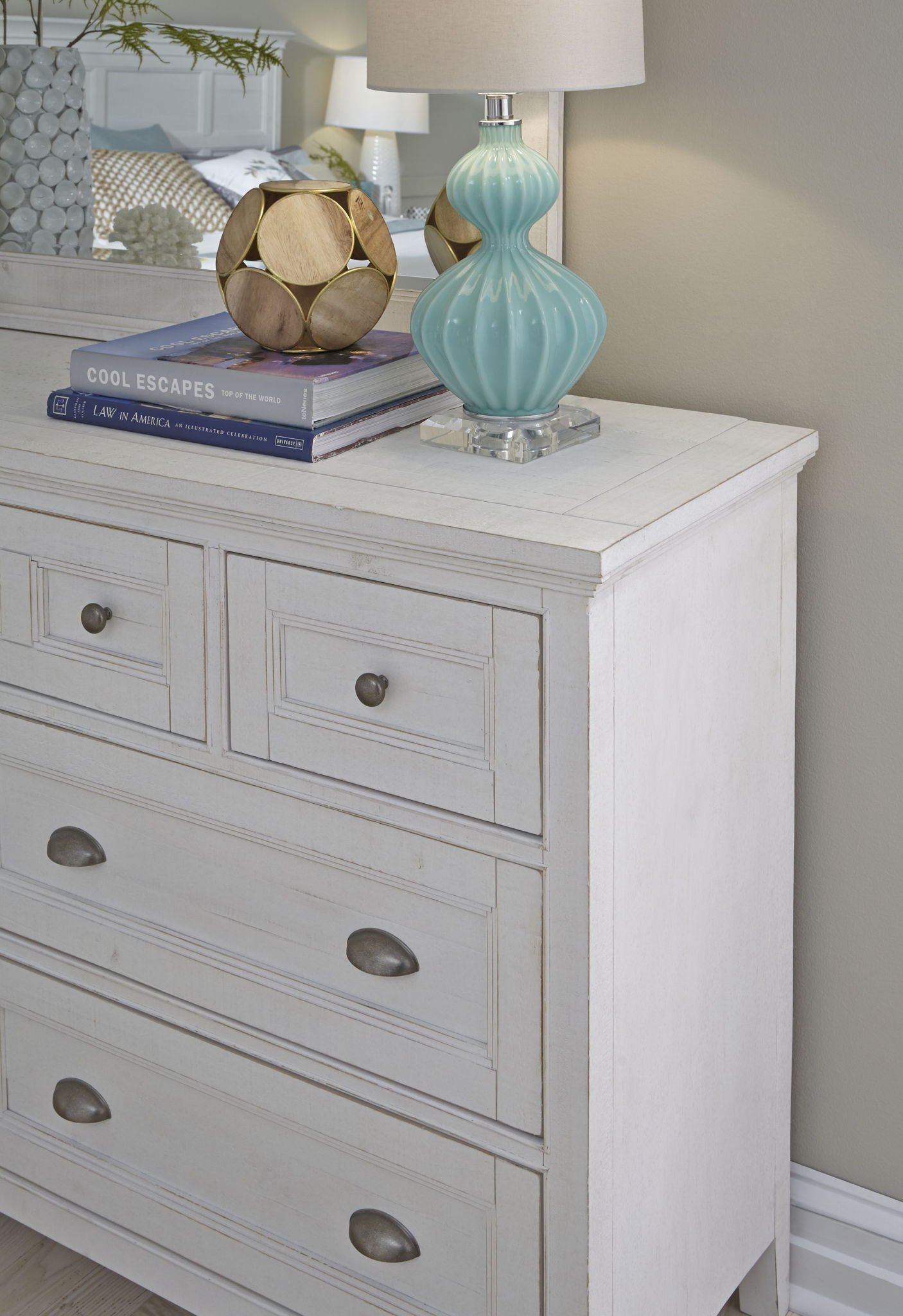 Heron Cove - Two Tone Drawer Dresser