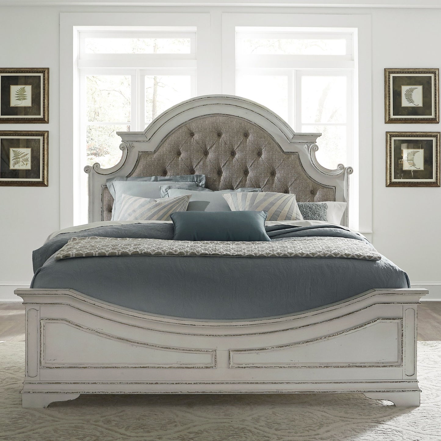 Magnolia Manor - Upholstered Bed